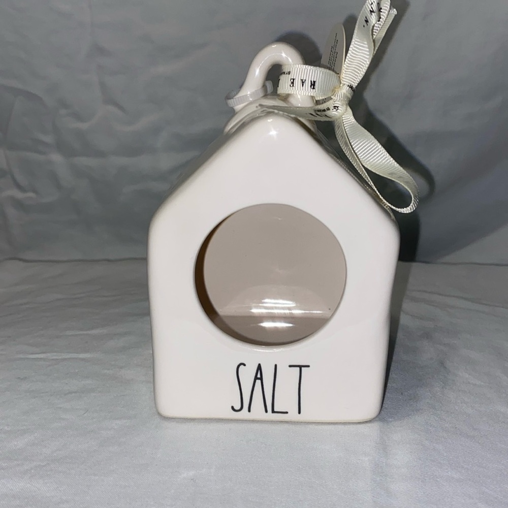 NWT Rae Dunn “Salt” salt pig, missing little wooden spoon. Shaped likes a house.